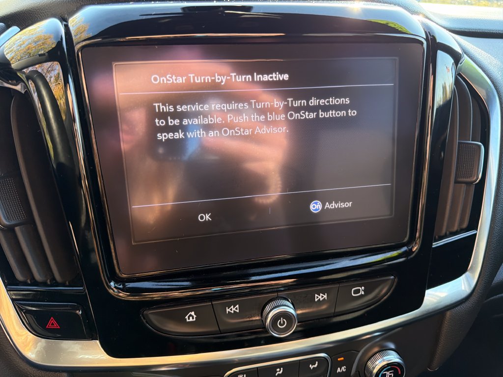 Used 2023 Chevrolet Traverse LT FWD image 21