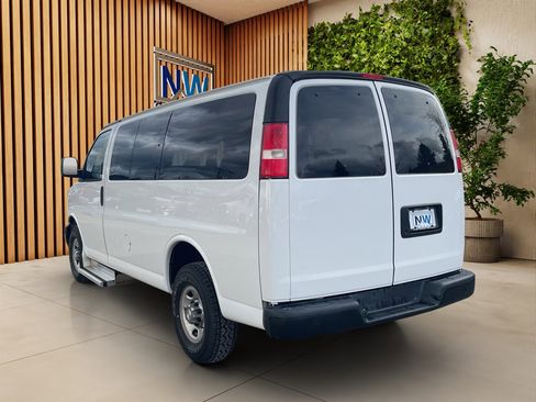 Used 2016 Chevrolet Express 2500 LT w/ LT Preferred Equipment Group image 23