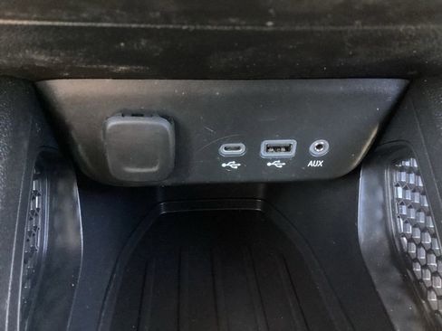 Used 2023 Chevrolet TrailBlazer LT w/ Convenience Package FWD image 23