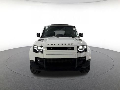 New 2026 Land Rover Defender 130 X-Dynamic SE AWD/4WD image 7