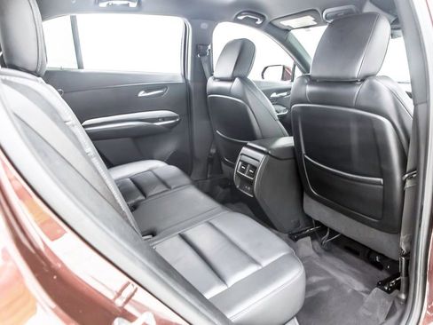 Used 2023 Cadillac XT4 Premium Luxury FWD image 34