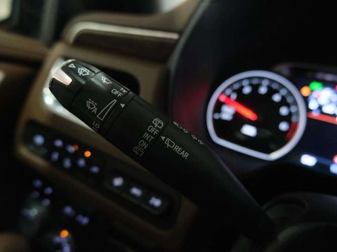 Used 2021 Chevrolet Tahoe High Country w/ Premium Package AWD/4WD image 41