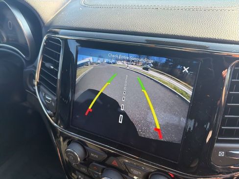 Certified 2019 Jeep Grand Cherokee High Altitude image 23