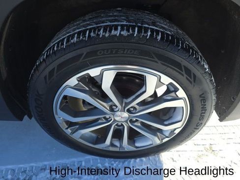 Used 2018 GMC Terrain SLT w/ Preferred Package image 36