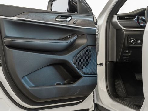 New 2025 Jeep Grand Cherokee Limited w/ MOPAR Finishing Package image 35