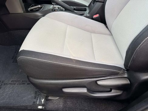 Used 2018 Toyota RAV4 XLE image 26