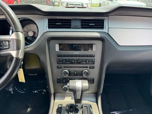 Used 2010 Ford Mustang Premium RWD image 2