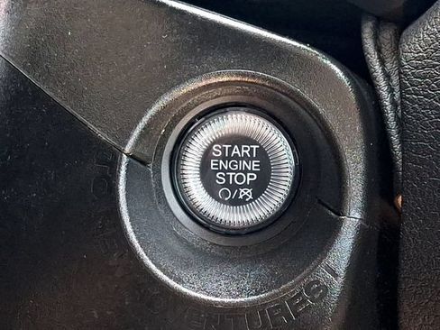 Used 2023 Jeep Renegade Altitude w/ Convenience Group I AWD/4WD image 29