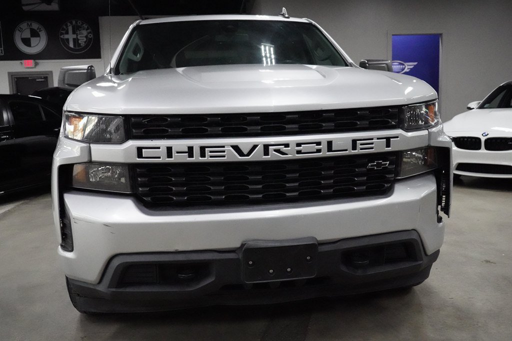 Used 2022 Chevrolet Silverado 1500 Custom w/ LPO, Blackout Package RWD image 7