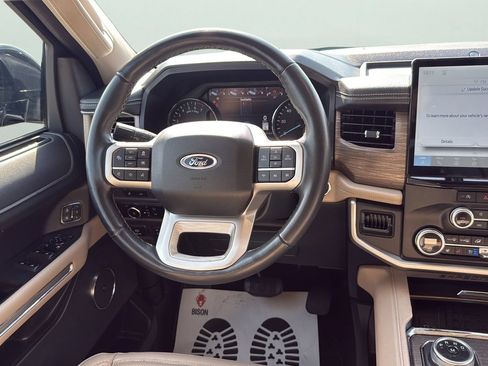 Used 2024 Ford Expedition Limited RWD image 12
