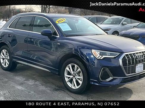 Used 2023 Audi Q3 2.0T Premium Plus w/ Premium Plus Package image 9