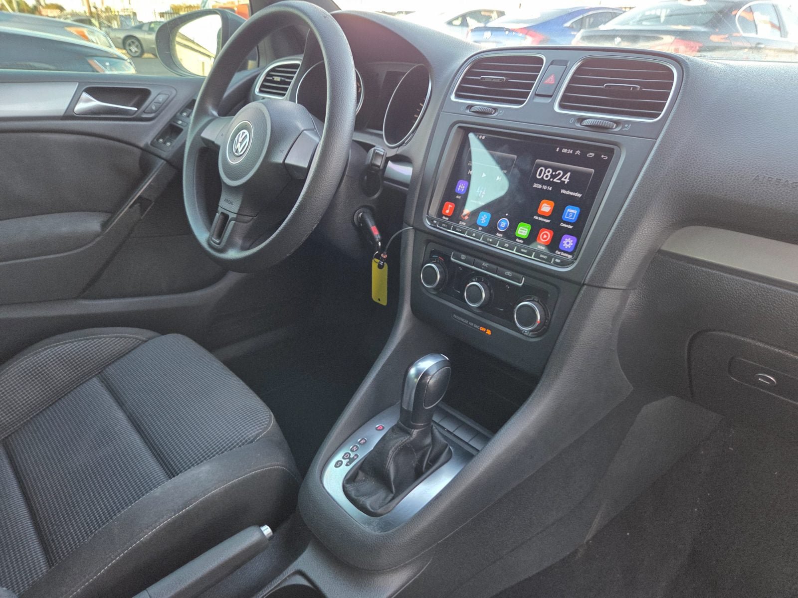 Used 2013 Volkswagen Golf 4-Door FWD image 16