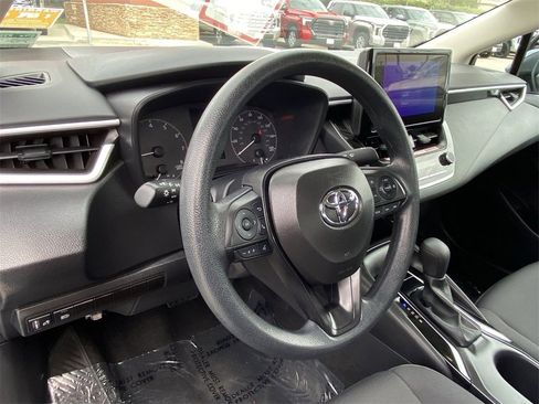 Certified 2025 Toyota Corolla LE image 19
