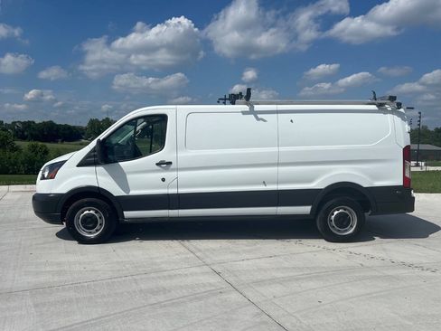 Used 2018 Ford Transit 250 148 Low Roof RWD image 4