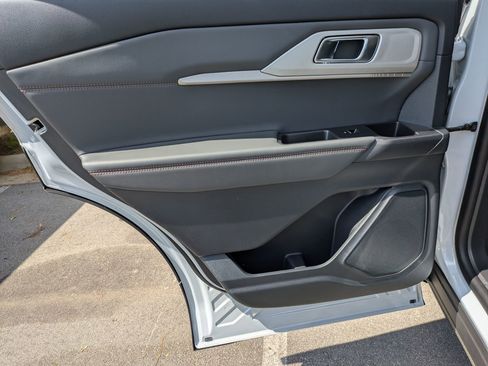 New 2026 Ford Explorer Active image 24