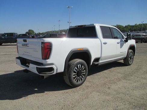New 2026 GMC Sierra 2500 Denali Ultimate AWD/4WD image 5