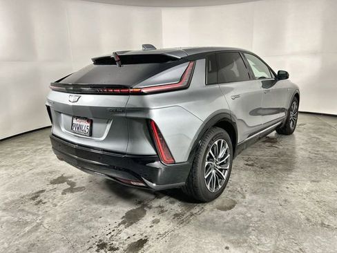 Used 2026 Cadillac Lyriq Sport image 8