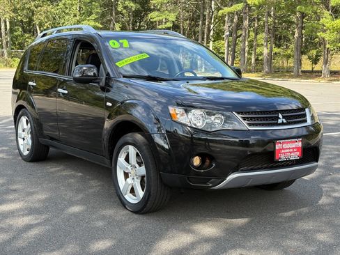 Used 2007 Mitsubishi Outlander XLS image 3