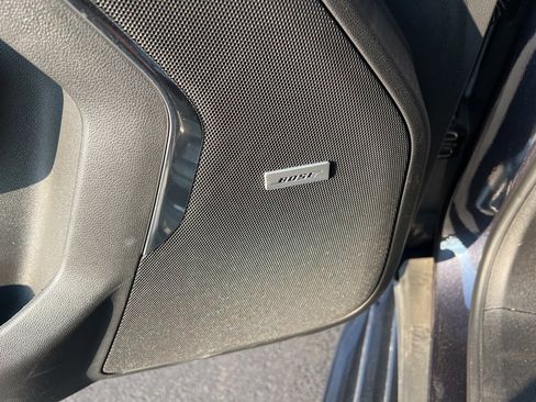 Used 2023 Chevrolet Suburban RST w/ Luxury Package image 11