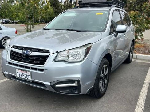 Used 2018 Subaru Forester 2.5i Premium AWD/4WD image 2
