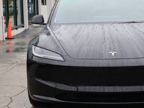 Used 2024 Tesla Model 3 Standard Range image 14