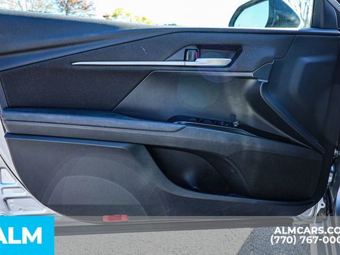 Used 2025 Toyota Camry LE image 48