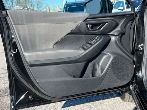 Certified 2025 Subaru Crosstrek 2.5i Sport w/ Crosstrek Mirror Package image 17