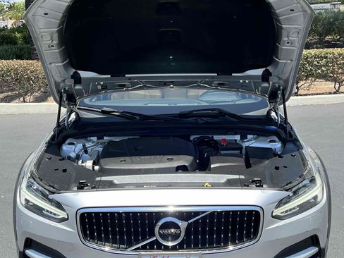 Used 2020 Volvo V90 T6 Cross Country AWD/4WD image 22
