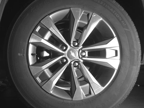 Used 2026 Chevrolet Equinox LT w/ Convenience Package II FWD image 33