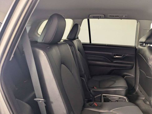 Certified 2026 Toyota Grand Highlander AWD image 31