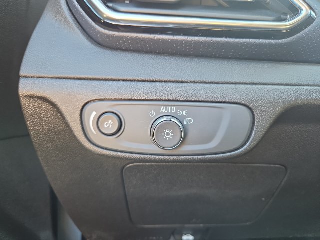 Certified 2022 Chevrolet Bolt EUV Premier w/ Launch Edition FWD image 25