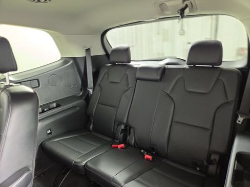 Certified 2025 Kia Telluride S AWD/4WD image 15