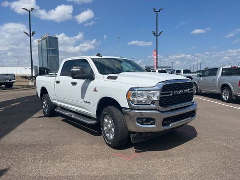 Used 2024 RAM 2500 Big Horn w/ Off Road Package image 9