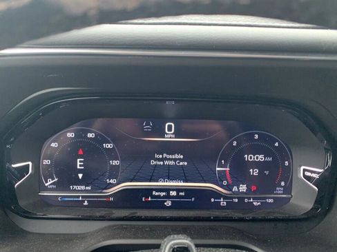 Used 2024 GMC Yukon Denali w/ Denali Reserve Package image 11