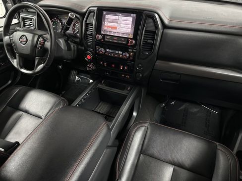 Used 2020 Nissan Titan PRO-4X w/ Pro-4x Convenience Package AWD/4WD image 13
