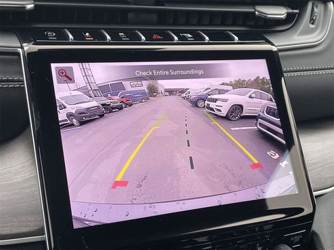 New 2025 Jeep Grand Cherokee L Limited image 40