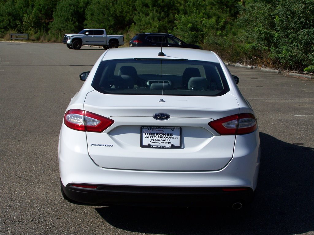 Used 2014 Ford Fusion S FWD image 23
