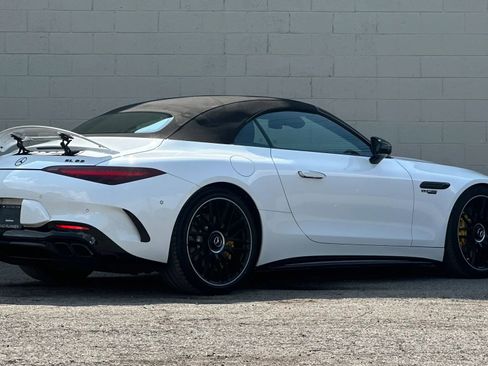 Used 2022 Mercedes-Benz SL 63 AMG 4MATIC image 11