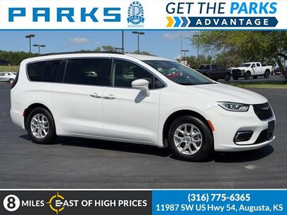 Used 2022 Chrysler Pacifica Touring-L