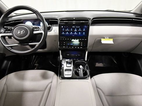 Used 2023 Hyundai Tucson Limited AWD/4WD image 3