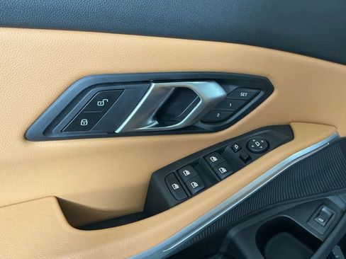 Certified 2025 BMW 330i 330i w/ Premium Package image 19