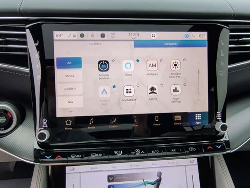 New 2026 Jeep Grand Wagoneer Summit image 30