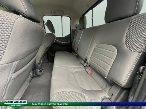 Used 2019 Nissan Frontier PRO-4X image 27