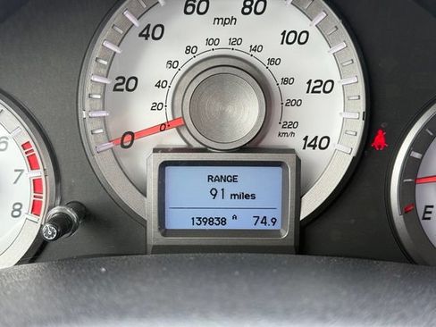 Used 2015 Honda Pilot Touring image 14