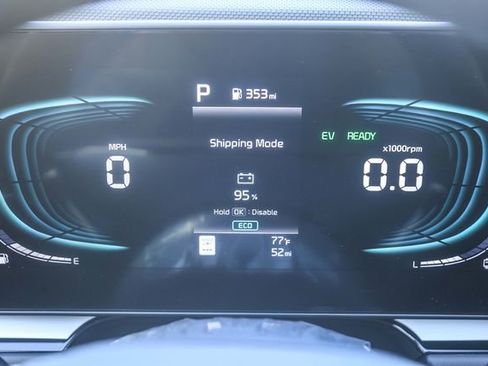 New 2026 Kia Niro EX image 24