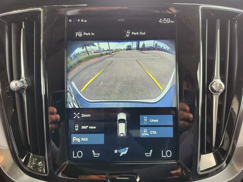 Used 2020 Volvo V60 T5 Cross Country AWD/4WD image 17