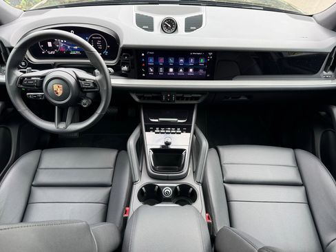 Used 2026 Porsche Cayenne E-Hybrid AWD/4WD image 13