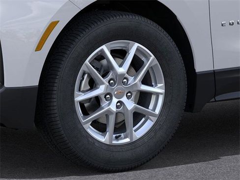 New 2022 Chevrolet Equinox LS w/ LS Convenience Package image 9