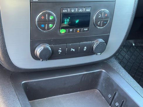 Used 2014 GMC Yukon SLT image 26