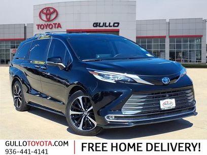 Certified 2023 Toyota Sienna Platinum